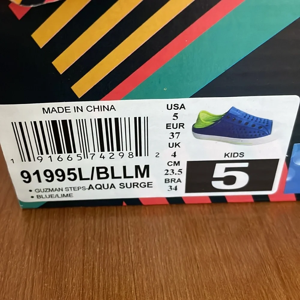 BNIB. KIDS SIZE 5 Skechers Foamies in Aqua Surge blue/ lime green. - Picture 11 of 11